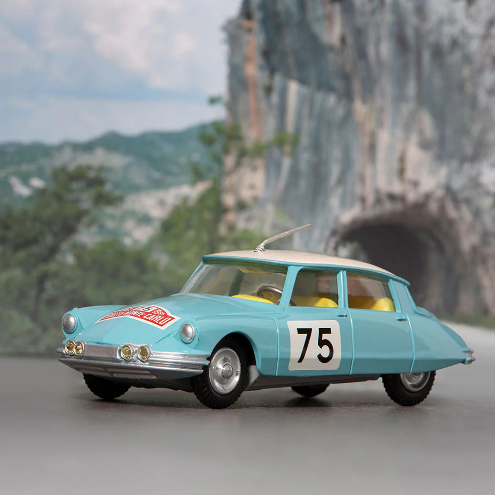 DS19 in Monte Carlo Trim (323) - Image 2