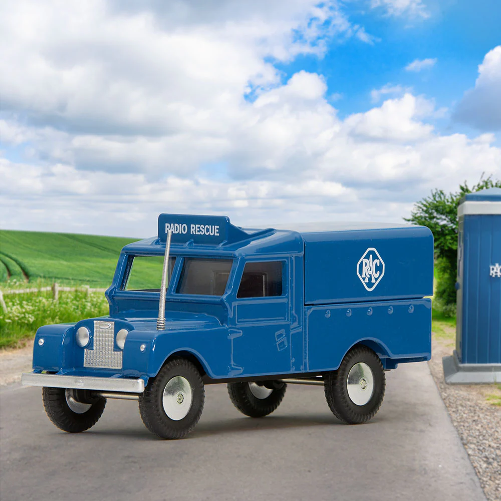 RAC Radio Rescue Land Rover (416) - Image 2